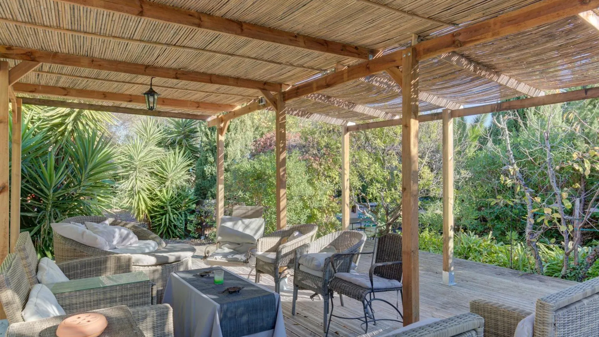 Bastide Les Cigales Villa Antibes 0*,
